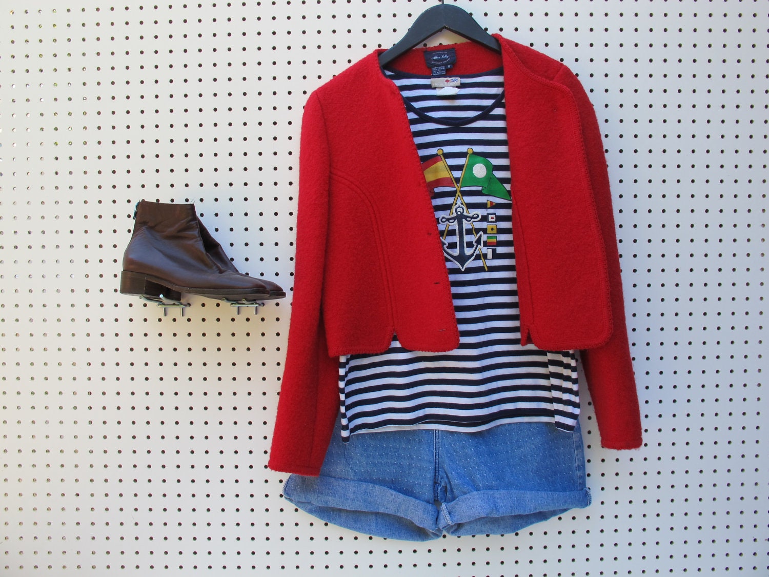 nautical / striped / tank top