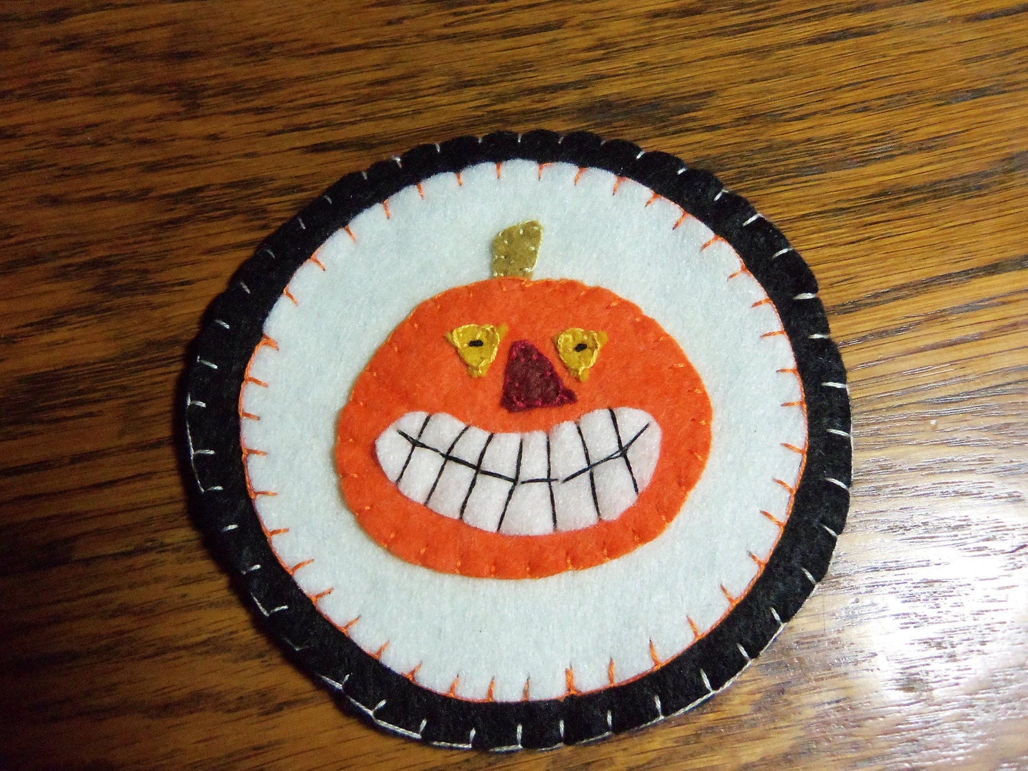 Primitive Penny rug coaster set Fall Halloween Cats and Jacks set of 6 FITOG team