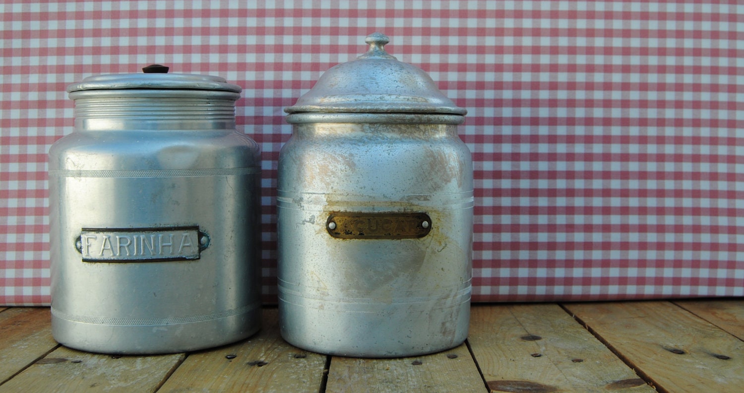 vintage - french style - set of 2 aluminum kitchen canisters - SUGAR and FLOUR  (08)