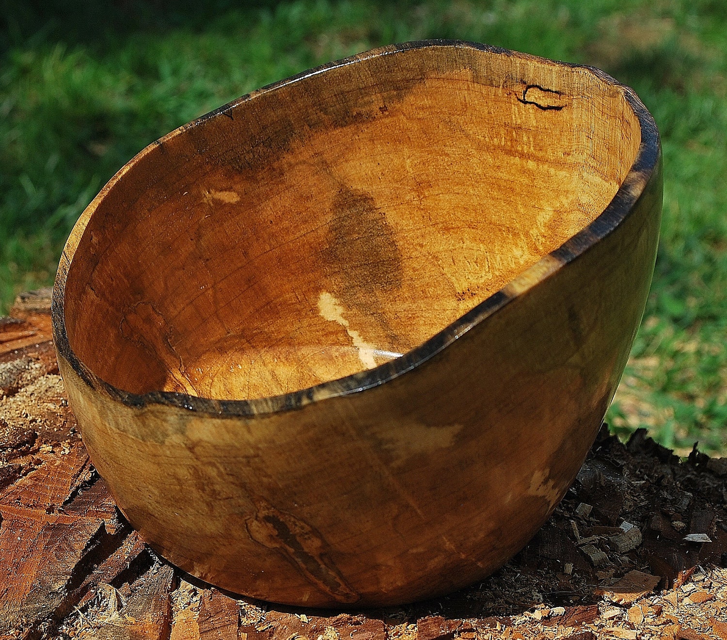 Maple natural edge bowl 016