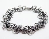 Chainmaille Bracelet: Bright Aluminum in Shaggy Loops