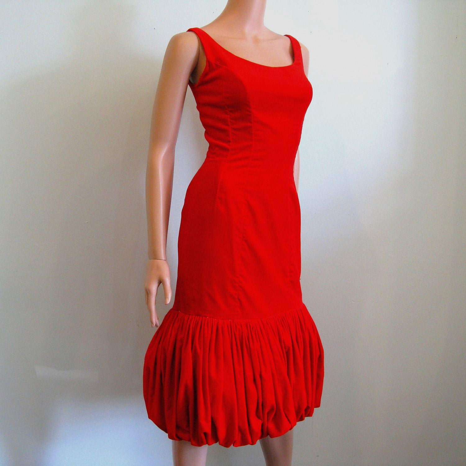 1950s Cocktail Dress // FEMME FATALE // Fab Bubble Hem // XS/0/2