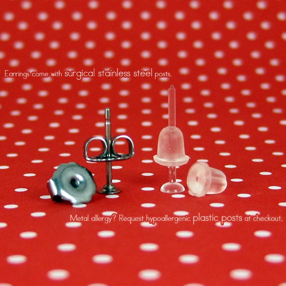 Legend of Zelda Pixel Heart Earrings