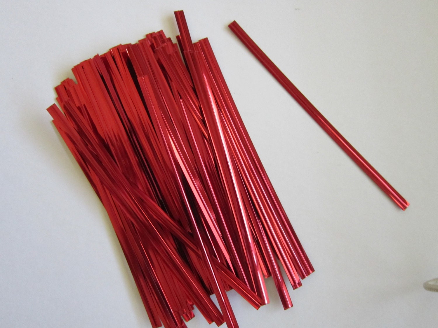 50 Metalic Red Twist Ties Il_570xn