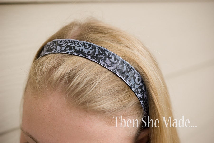 No Slip Black and White Headband