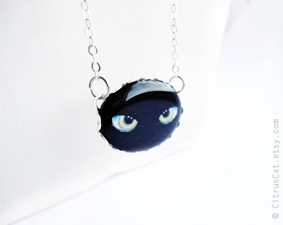 Cat's eyes necklace