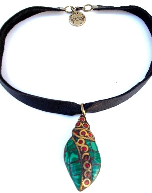 leather necklace pura esencia