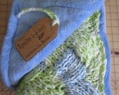 Blanket, knitted beautiful style custom colors available in chunky yarn only with soft fabric back/ perfect baby show gift, warm for winter