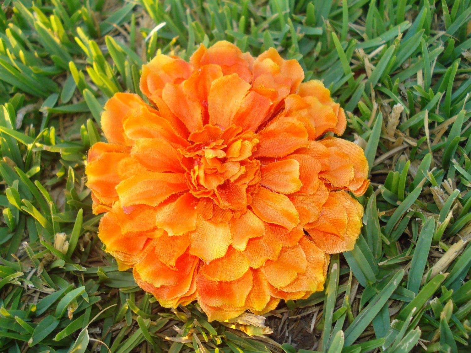 Orange flower clip- fall flower clips- back to school hair accessories - everyday wear hair accessories- fall hair accessories  hair clips