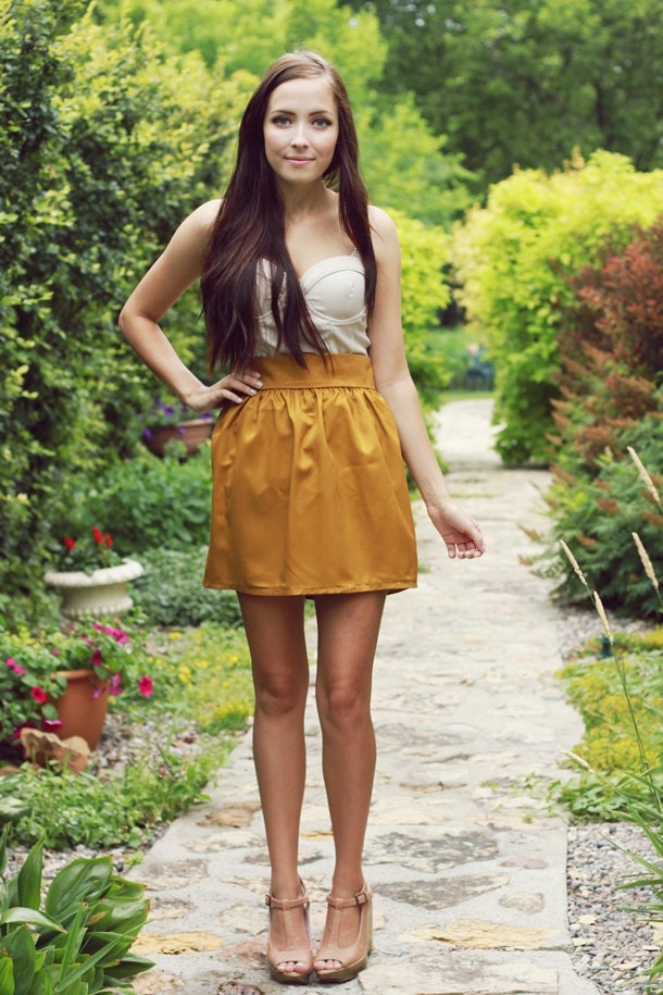 Mustard And Gold // size medium