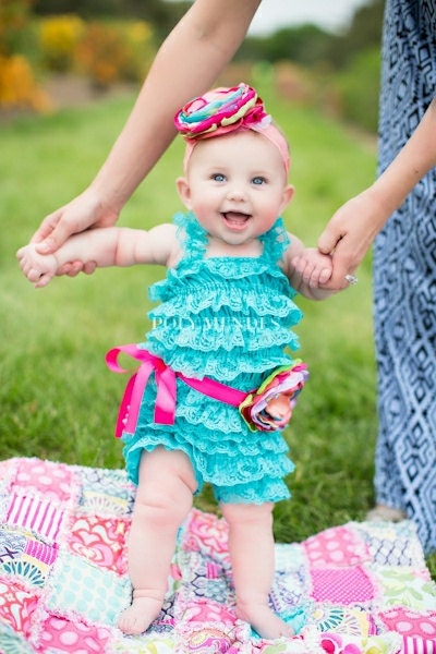 Lace Romper-Couture Baby Outfit-Ruffle Romper-Lace Petti Romper-Cake Smash Outfit-1st Birthday Outfit-Flower Girl-Photo Prop