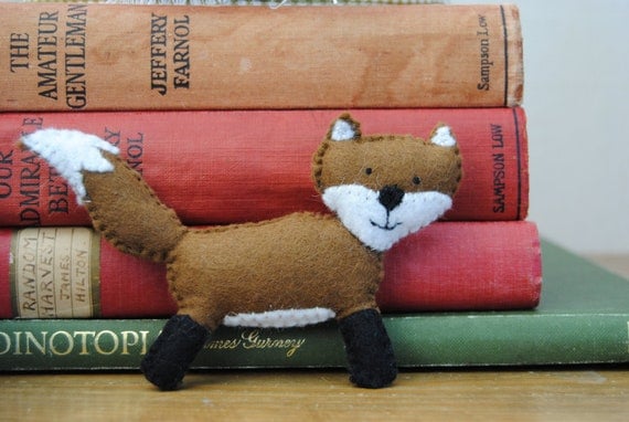Felt Plushie Hand sewing Pattern PDF. Complete instructions to make Felix the Fox. Instant download.