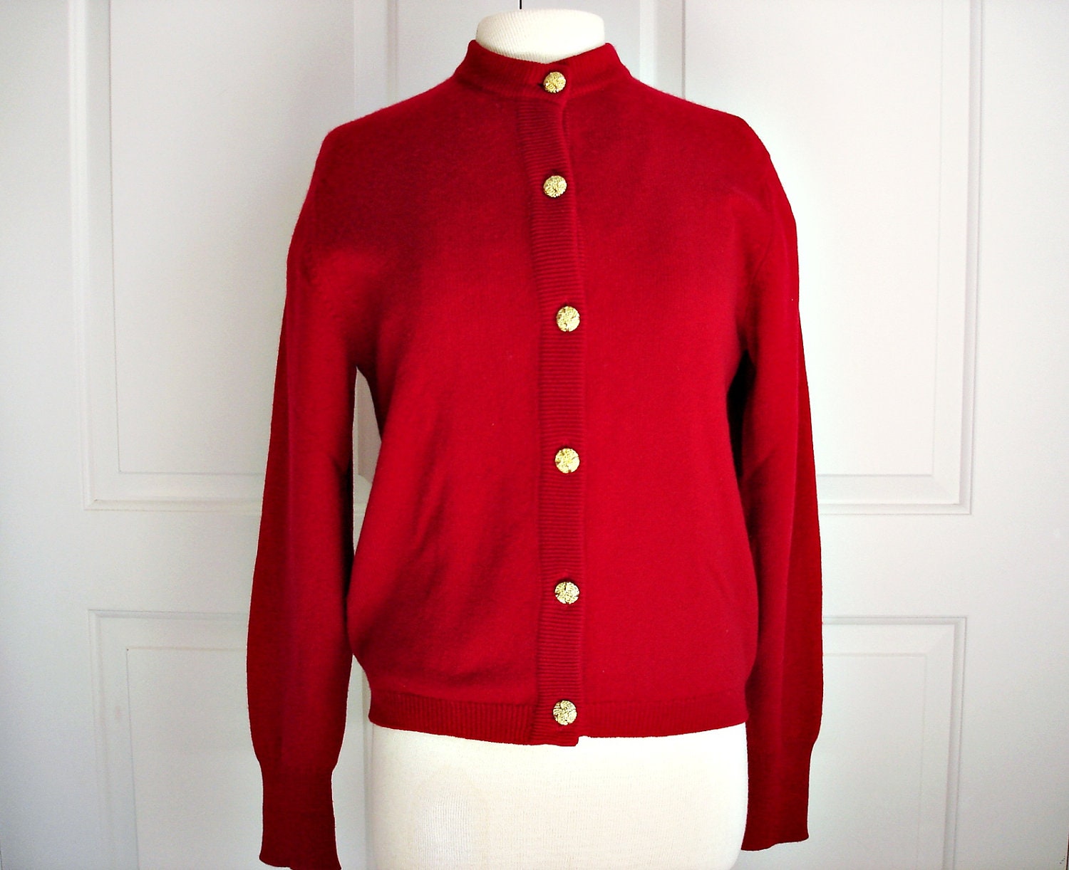 Vintage 80s red cashmere cardigan/ Best of Scotland/ Two ply 100% pure cashmere/ Made in Scotland/ dark red sweater/ gold buttons