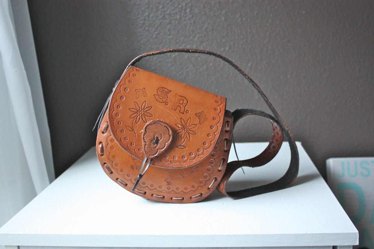 Are You "S. R." - Vintage Tooled Leather Purse With Daisies, Butterflies & Mystery Initials