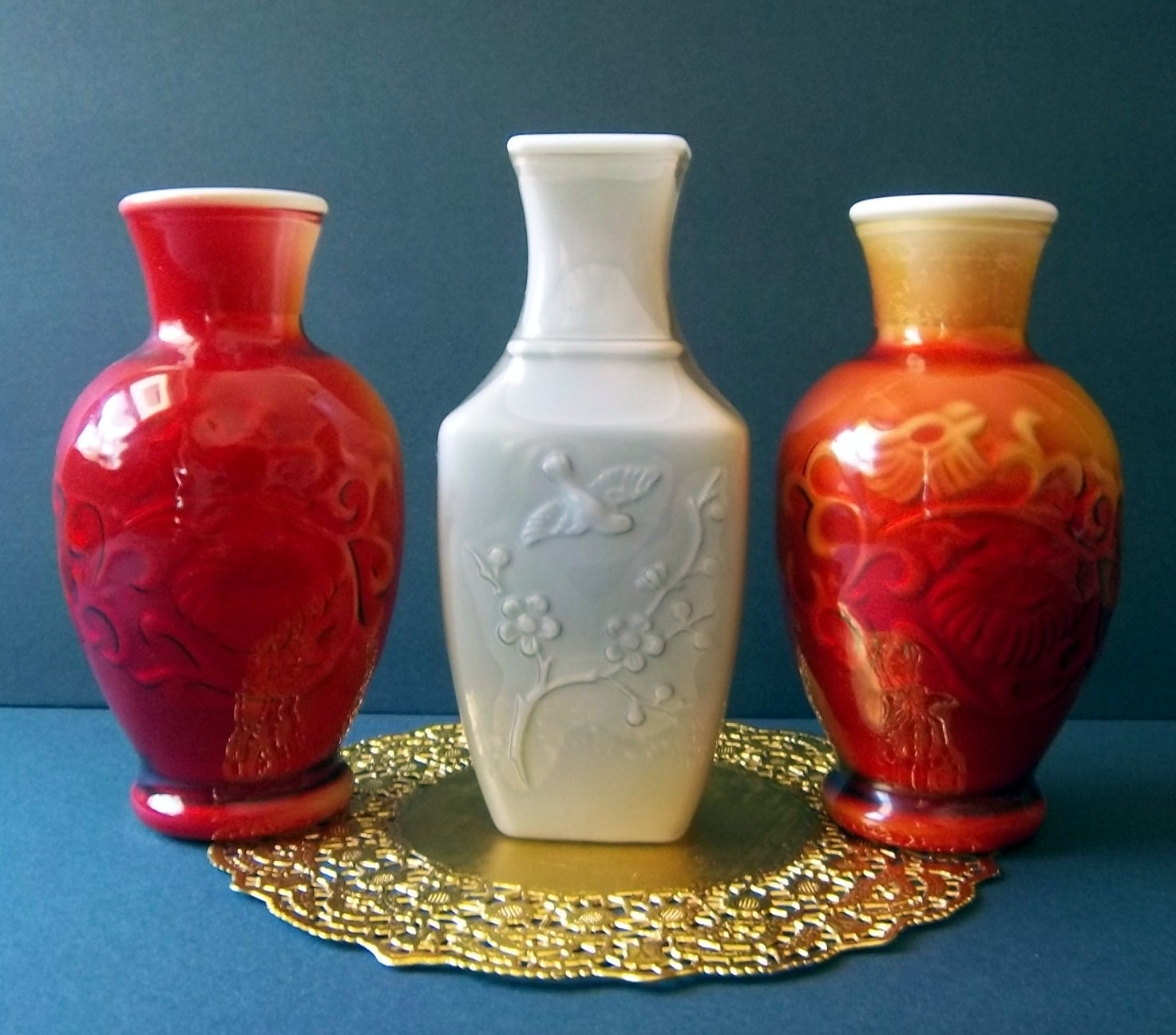 Items similar to Lot of 3 Avon Vases on Etsy