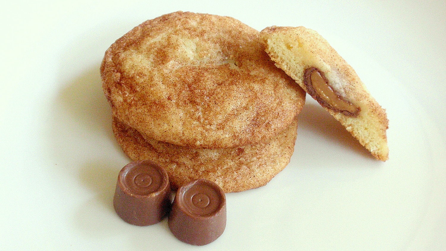 Chocolate Caramel Snickerdoodle Cookies - Cinnamon Sugar Cookies Stuffed with Chocolate Caramel Candy - 12 cookies