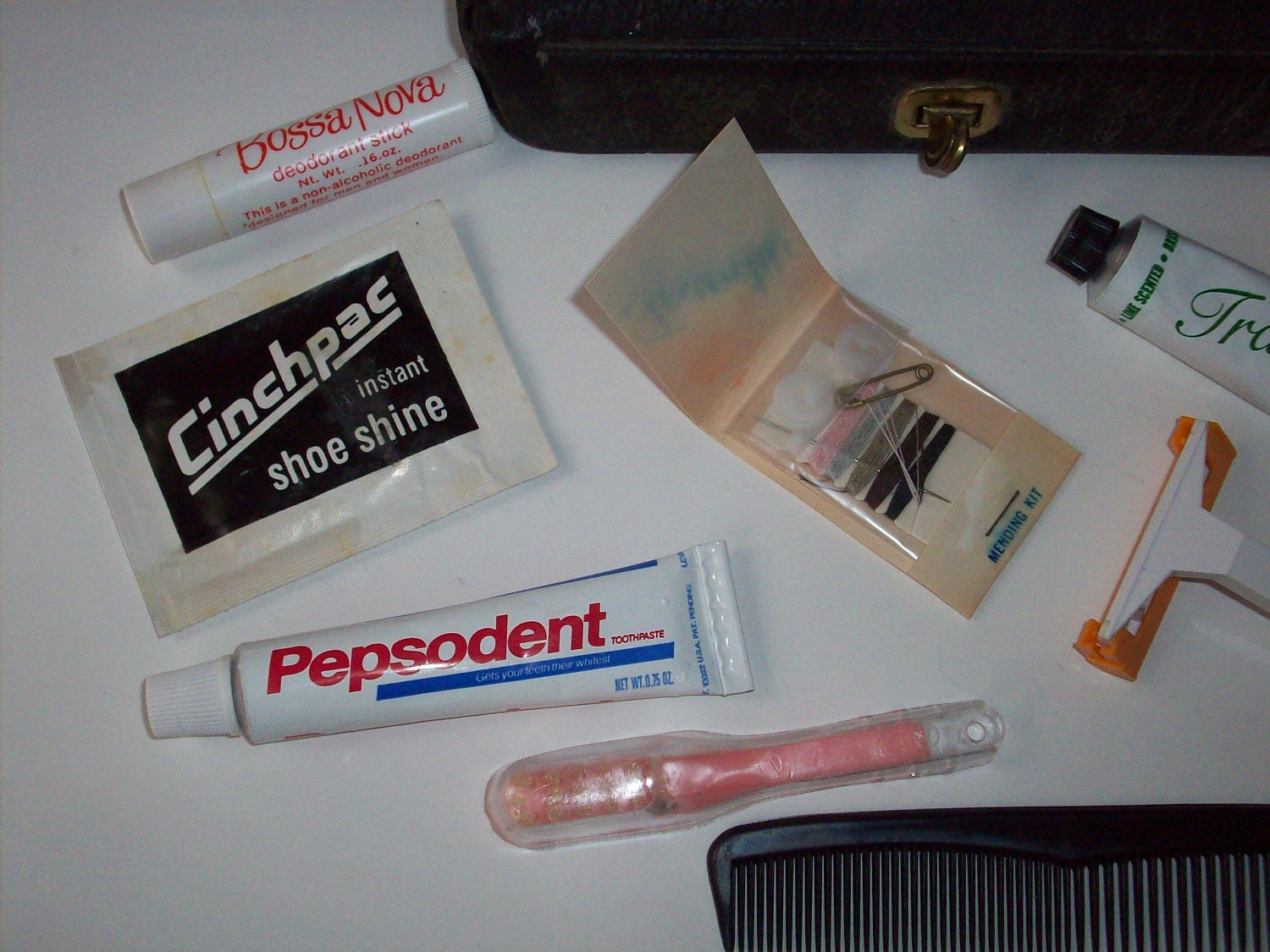 Vintage Western Airlines Travel Overnight Kit Black Vinyl Airline Travel Kit Aviation Advertising