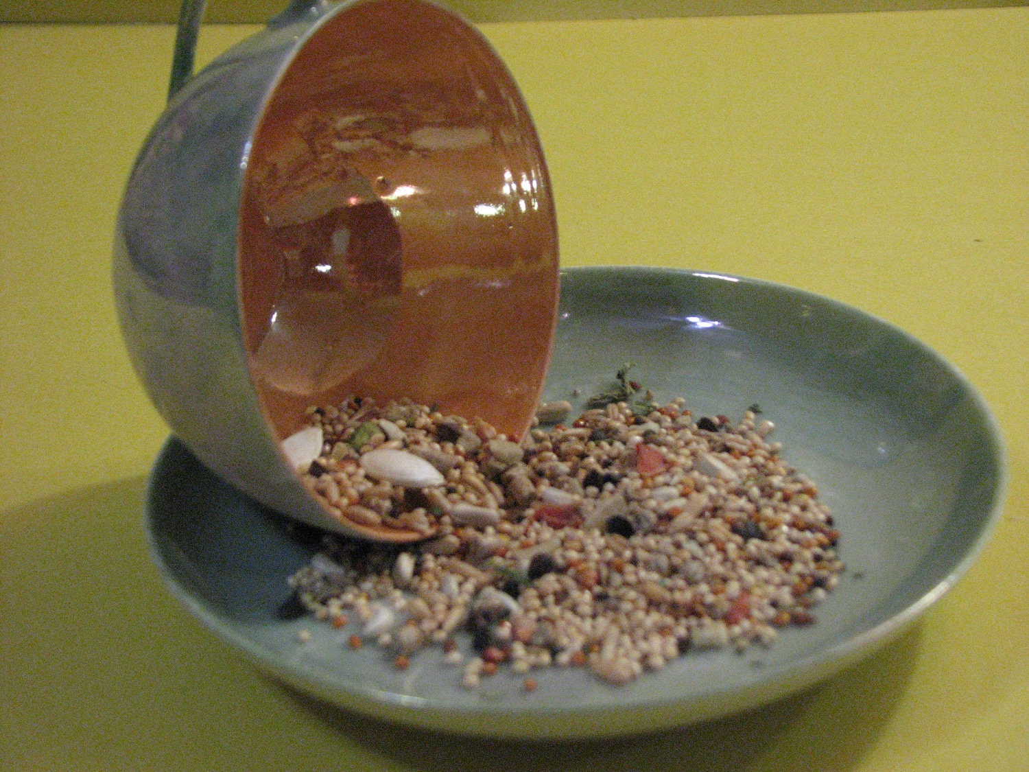 Teacup Bird feeder in Green and Gold