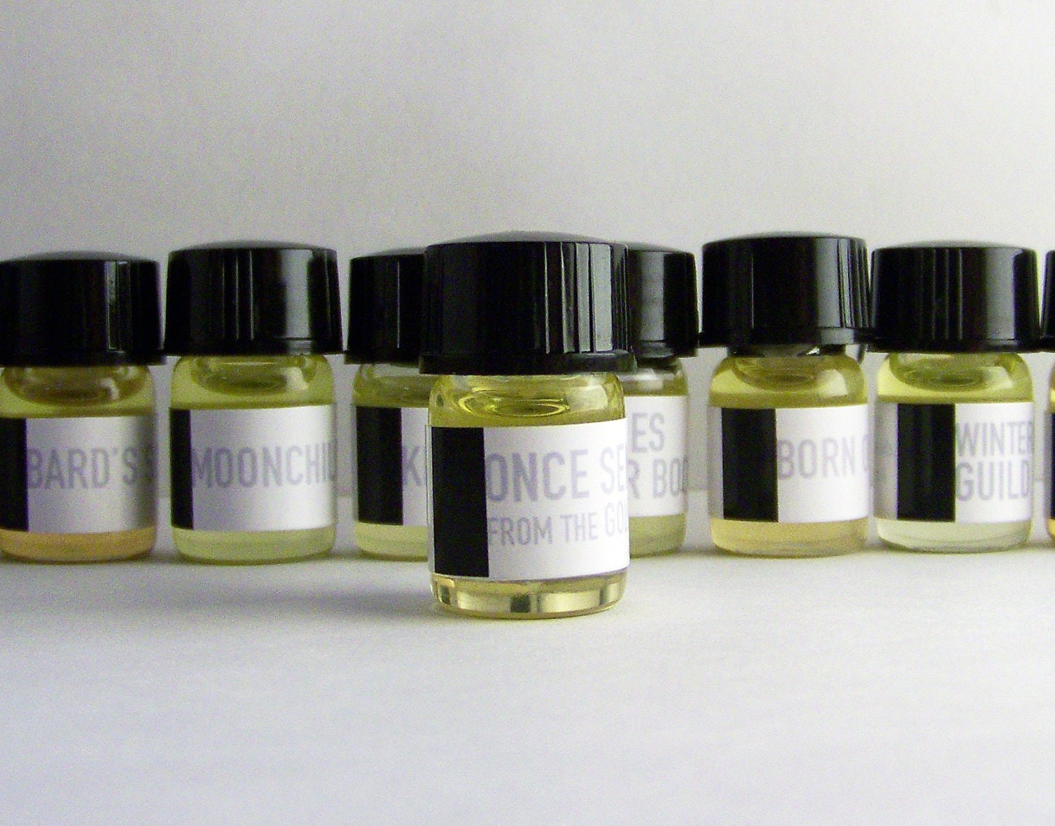 1/2 DRAM PERFUME OIL -Choose from 12 different Scents