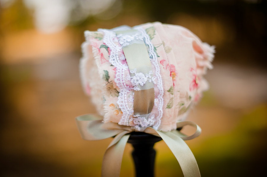 Newborn Calico And Lace Bonnet,Newborn Baby Photography Prop ,Newborn Girl, Pink and Cream Hat, Baby Girl Bonnet