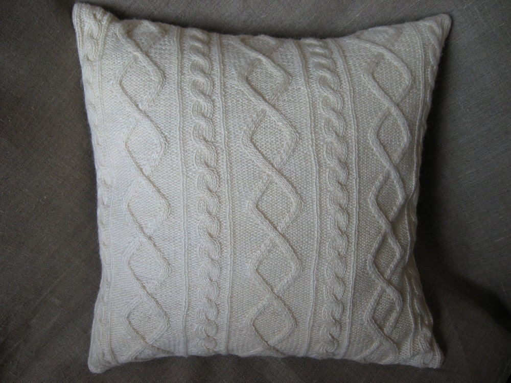 Pillow cover in ivory wool hand knit with diamonds and braids - 16x16