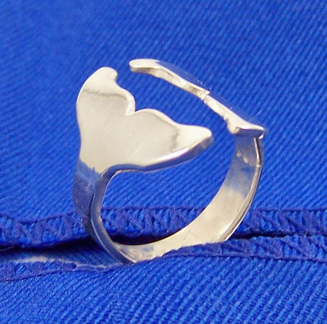 Whale Tail Ring