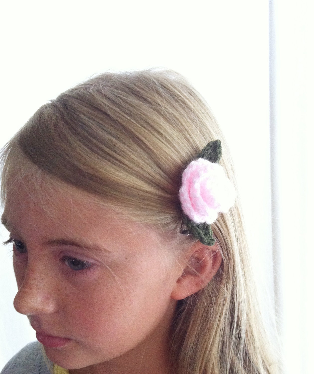 Crochet Pink ROSETTE HAIR CLIP hand made knit