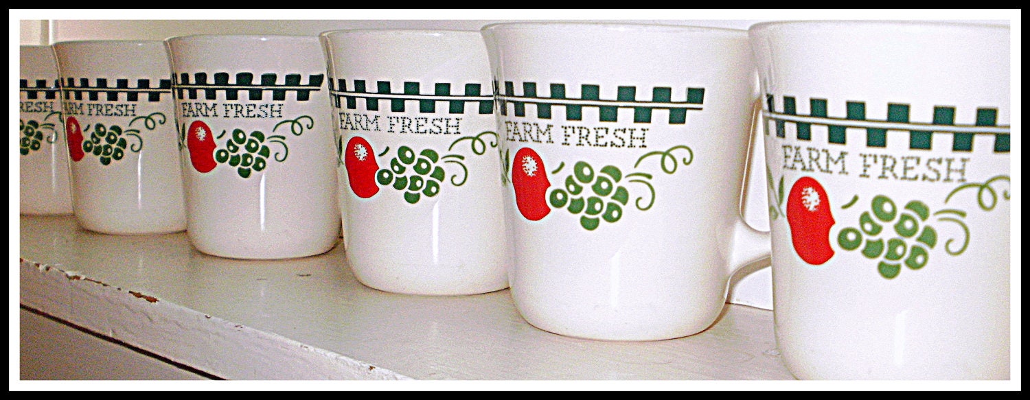 Corning Ware Corelle Farm Fresh Coffee Tea Mugs Homemade Green Checkered Apple Pattern Mugs