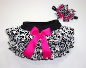 Little MISS GRACIE Black and White Damask Newborn Infant Toddlers Ruffle Bloomers Diaper Cover and BOW Set By Bloomin Cuties