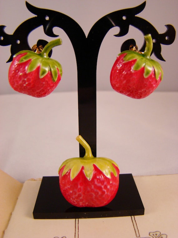 Strawberry Fields Forever, This Set is stamped Access Craft, Brooch and Screw Back Earrings, Adorable Strawberris
