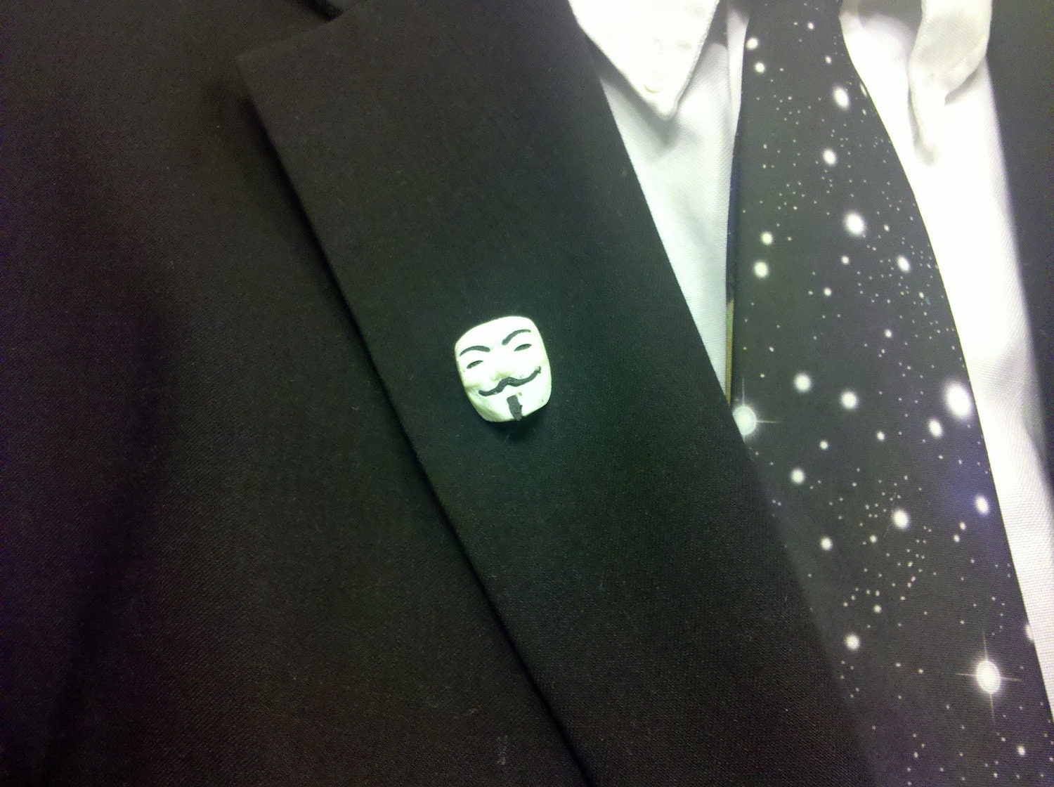 Guy Fawkes Anonymous Pin/Tie Tack