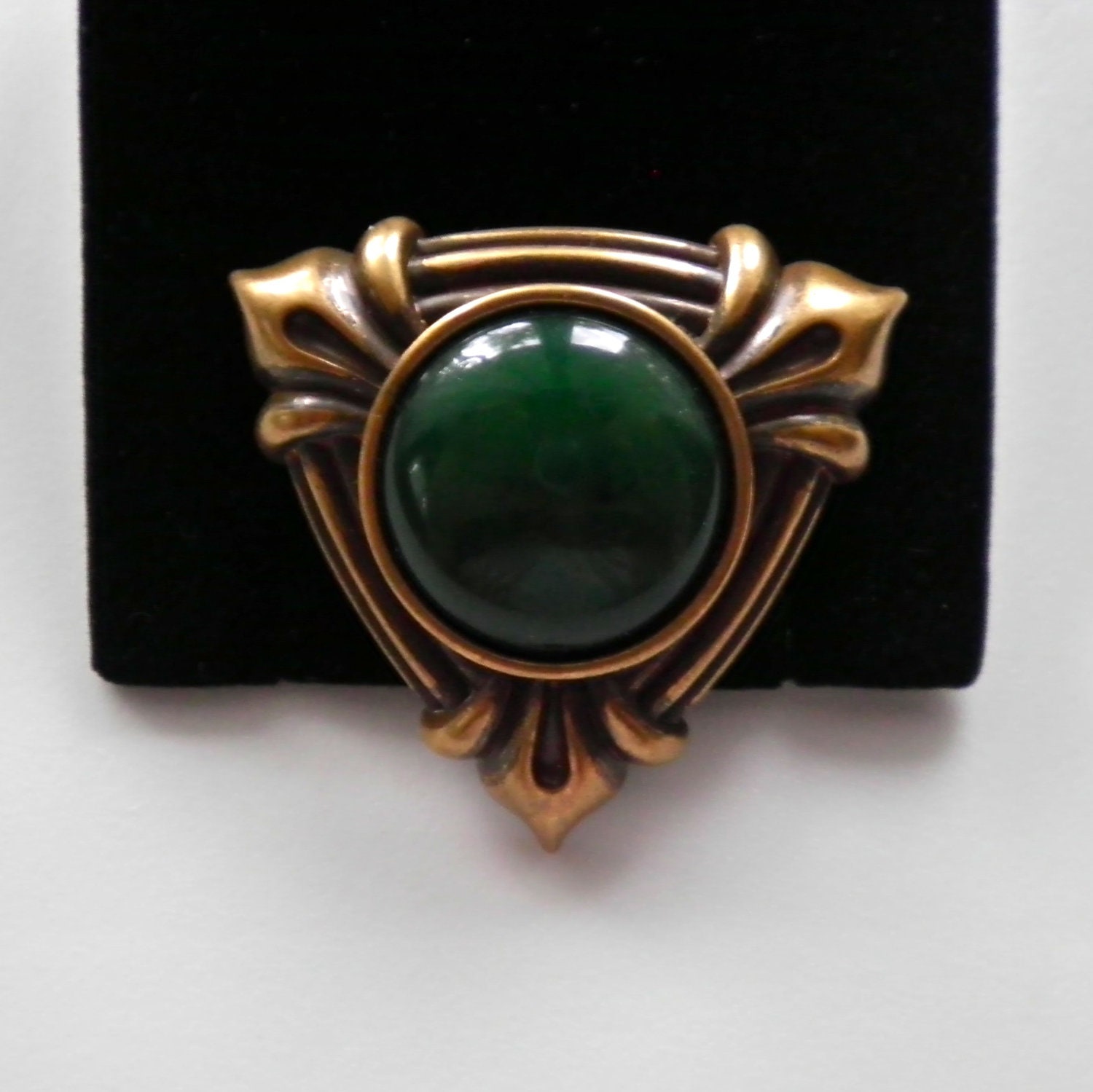 Vintage MONET signed Brooch Pin  Forest Green Cabochon in Antiqued Frame