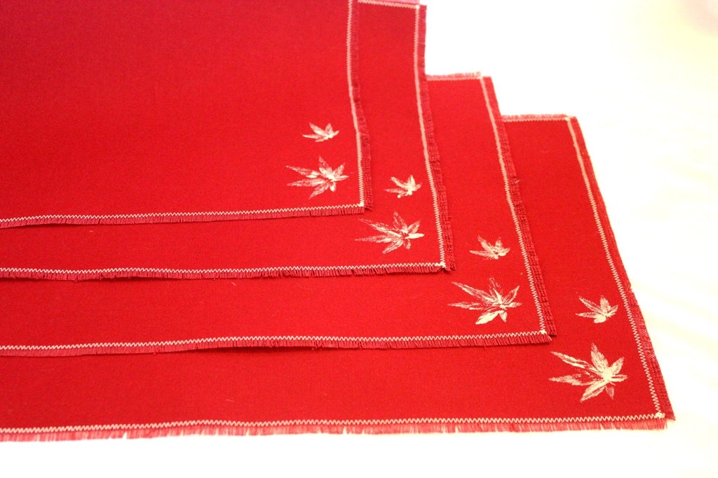 Red Fall Placemats Set - Leaf Placemats - Autumn decor Housewares - Handmade
