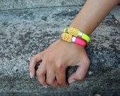 Fluorescent passion bracelet