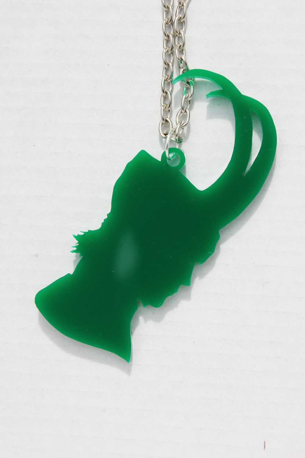 Loki Silhouette Green necklace