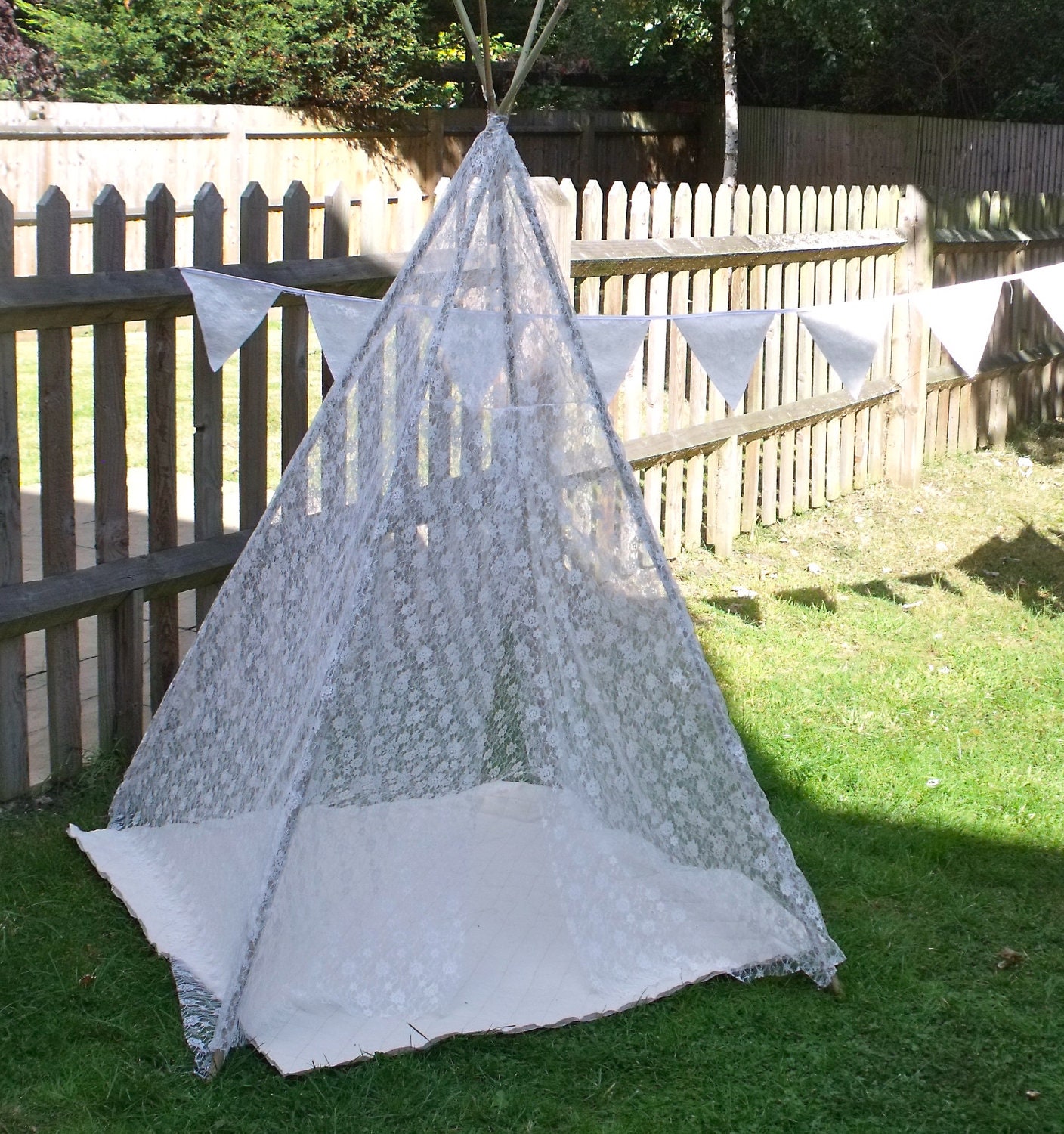 Teepee Play Tent -tipi- Lace - Poles included