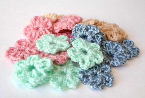 20 Tiny Applique Flowers Mixed Colors, Craft Supplies