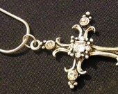 Vintage Look Cross Pendant Necklace