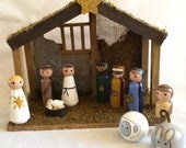 Deluxe 11 Piece Peg Nativity with Stable