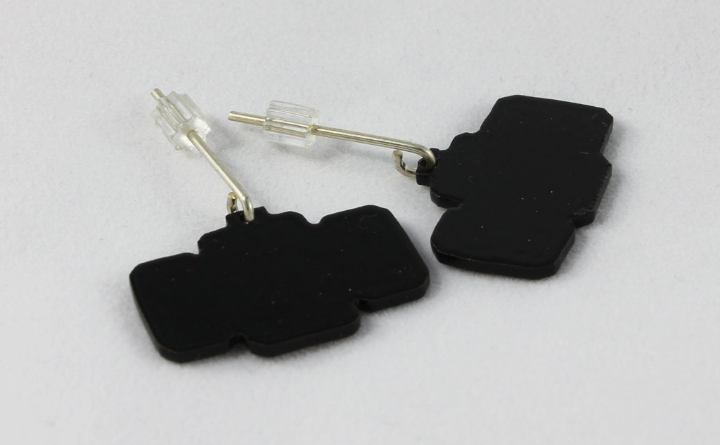 Gemstone Silhouette 122