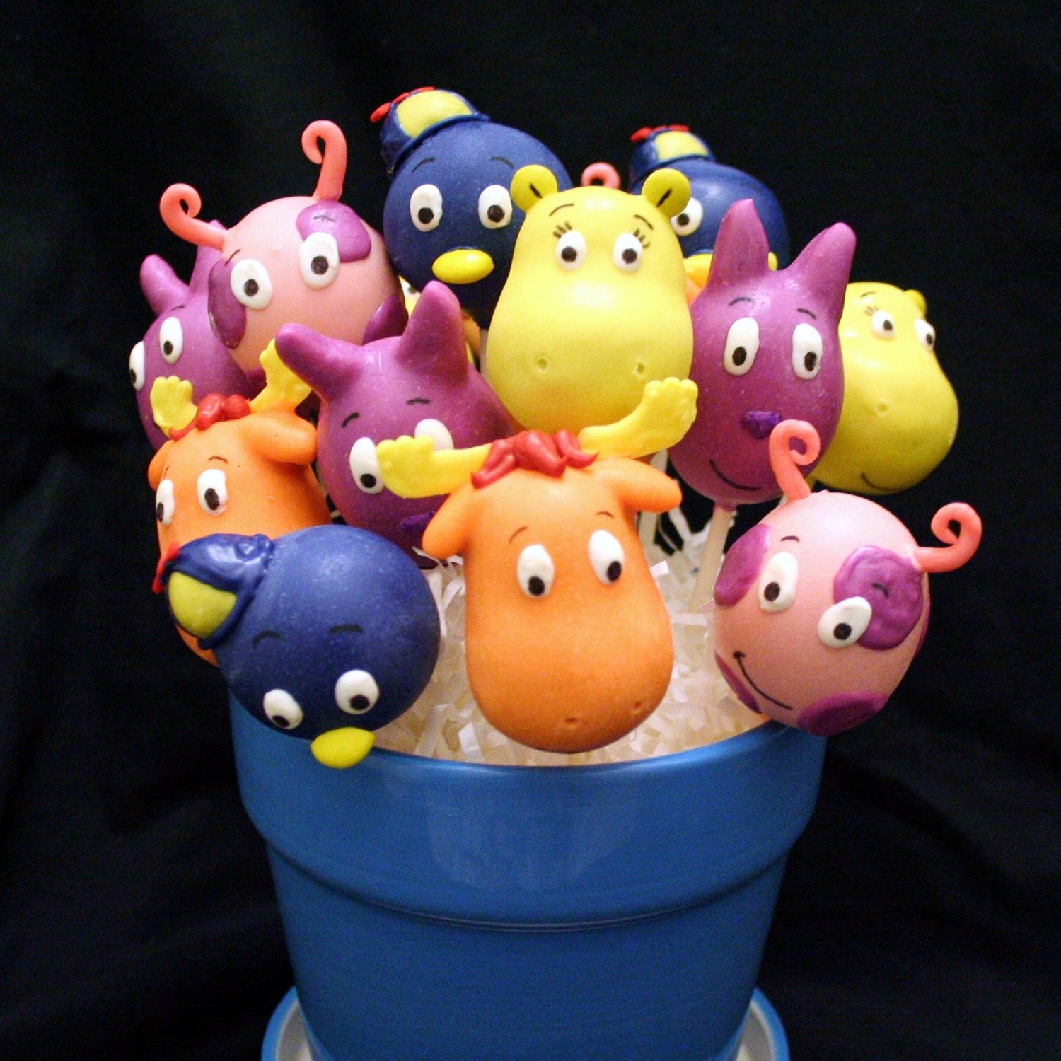 10 Backyardigans Cake Pops - for birthdays, party favors, gift