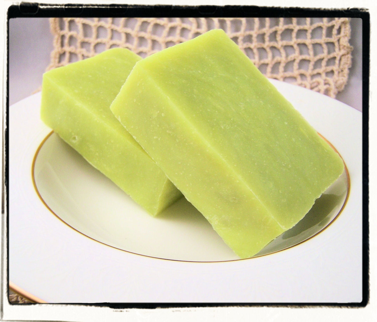 Tropical Gardenia Soap - Handmade Hot Process Vegan Luxury Soap - 1 Bar 4.0 oz