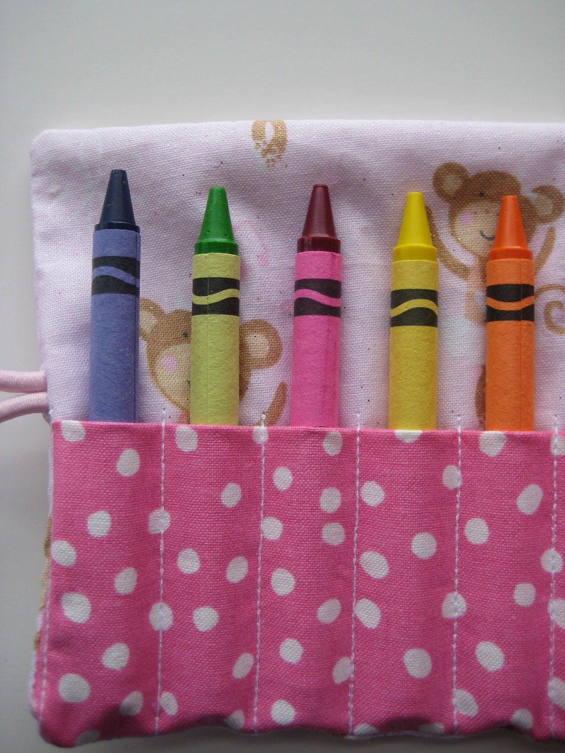 Crayon Roll Dancing Monkeys Includes 8 Crayons