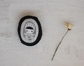 Cameo fabric brooch, Dolli Tude 2