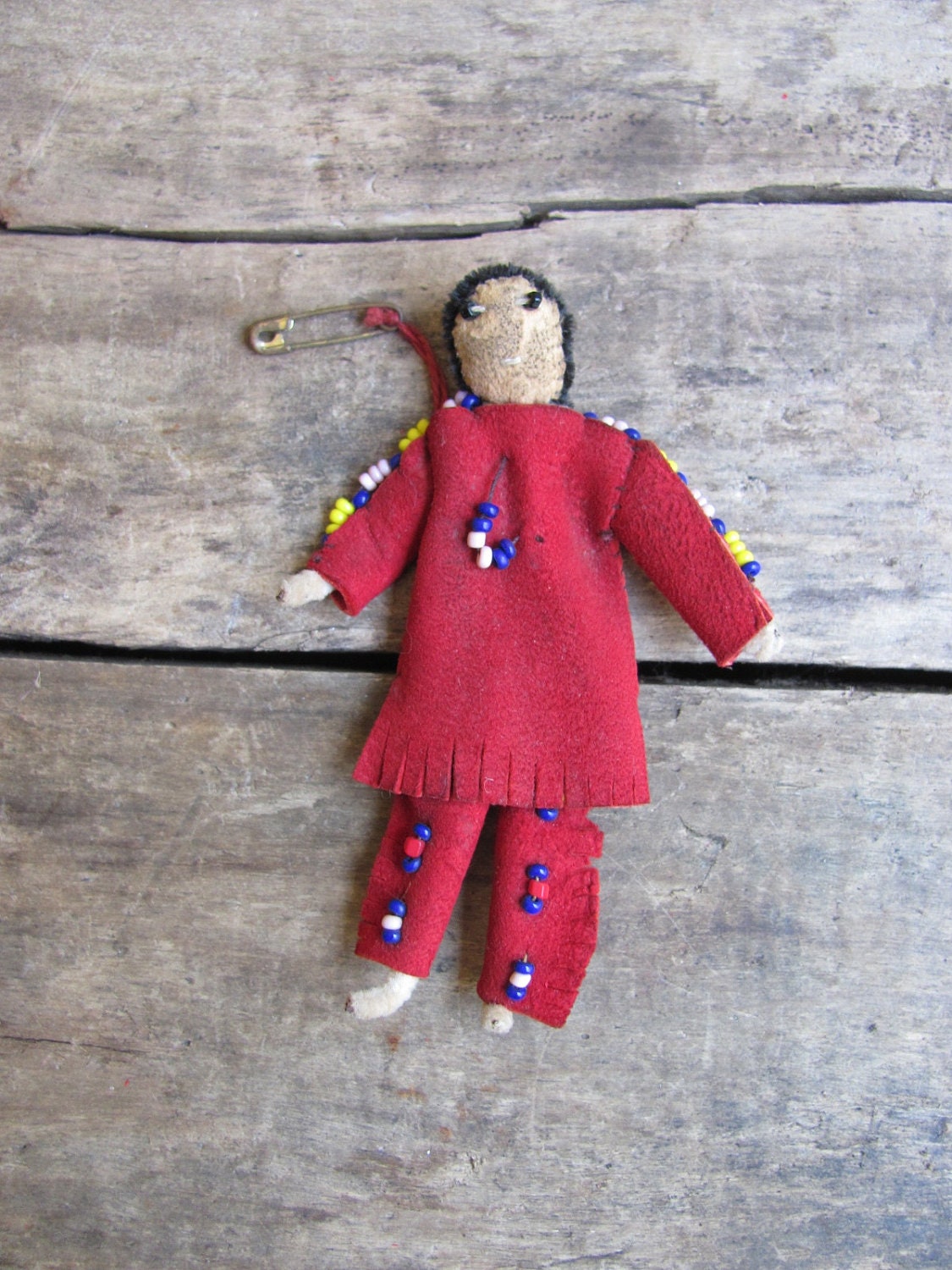 vintage c. 1940s beaded leather Native American brooch // handmade folk art camp craft