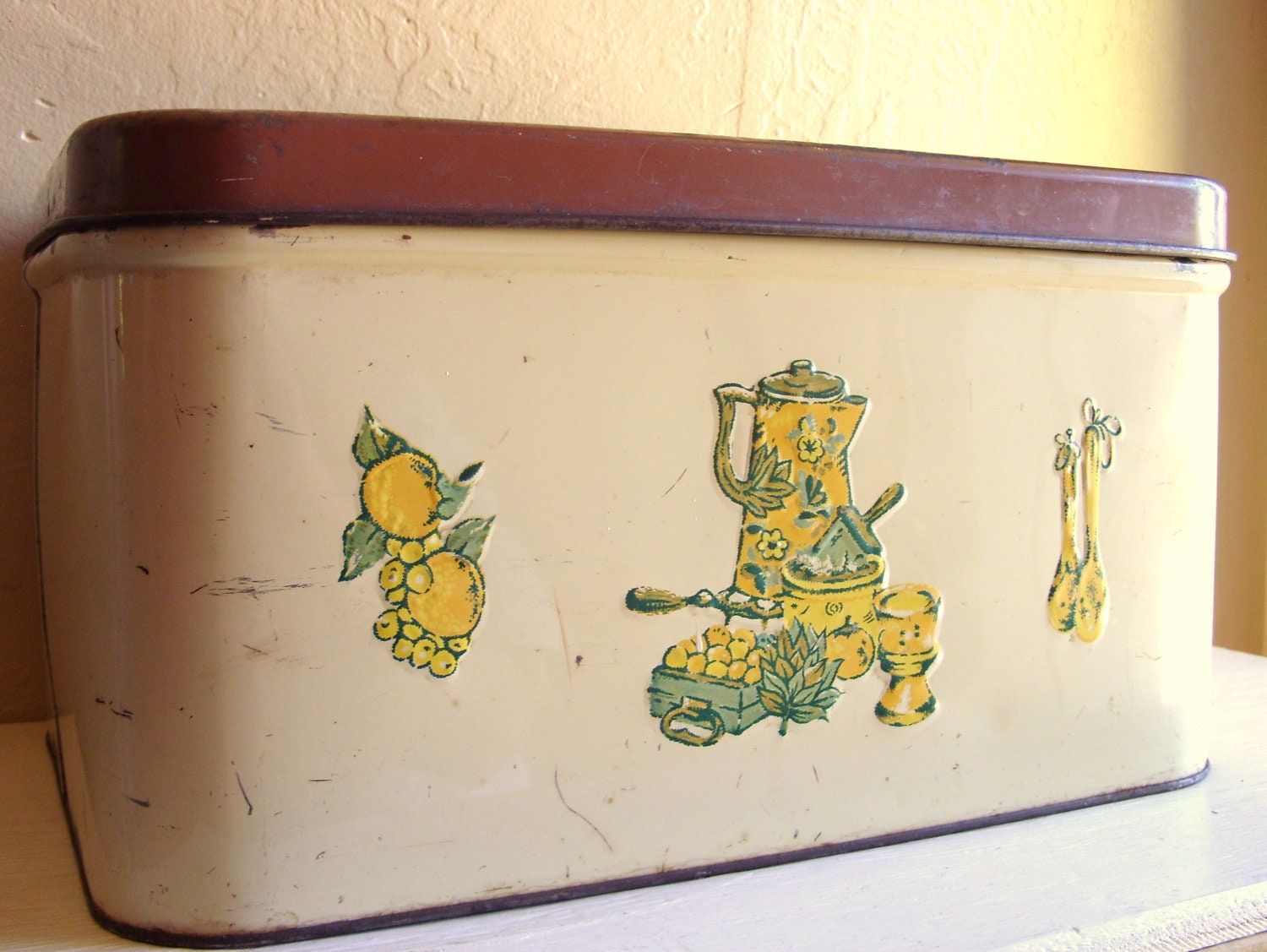 Vintage Metal Bread Box with Lid Hinged Kitchen Storage Solution Chippy