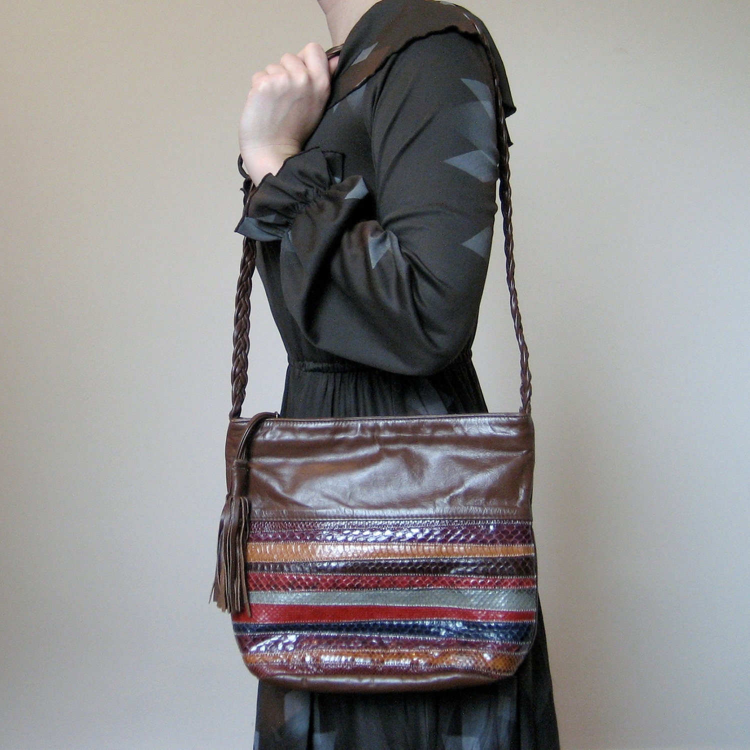 Brown Purse / 1980s Snakeskin Striped Shoulder Bag / Fringed