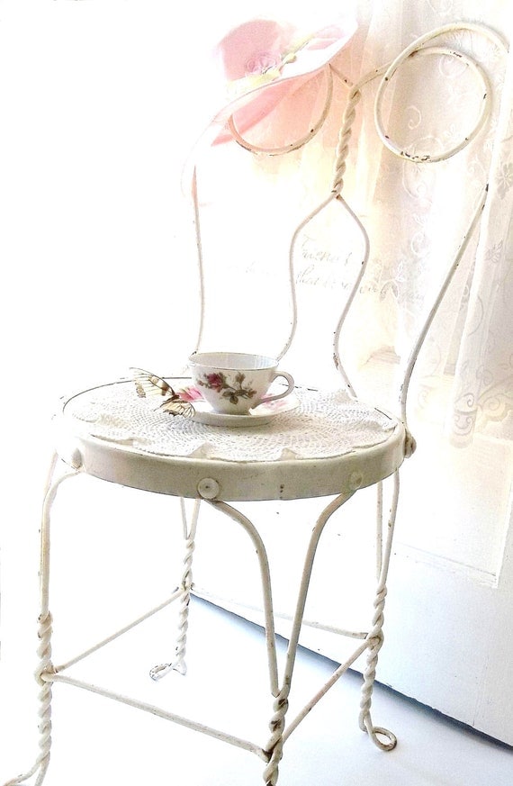 Antique Ice Cream Parlor Chair. Victorian Accent Chair.  SHabby CHic WHite. Iron and wood Seat