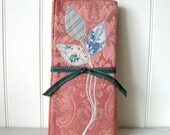 Pouch to store and organize your jewelry, home or travel