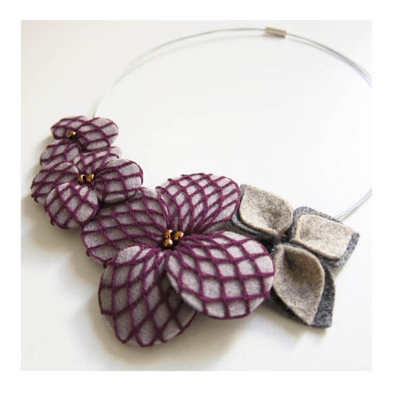 Handmade Felt & Fishnet Necklace - 3 Flower Lilac and Purple